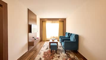 In-room safe, desk, rollaway beds, free WiFi