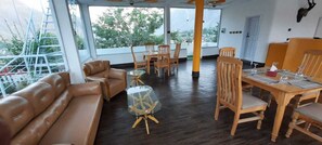 Restaurant - Legend Hotel Chitral (Chitral)