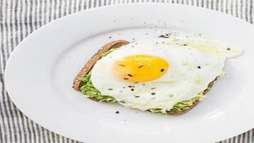 Tägliches kontinentales Frühstück gegen Gebühr