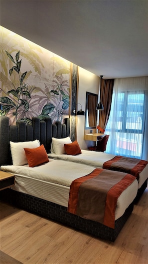 In-room safe, desk, soundproofing, free WiFi - Bursa Koza Hotel (Bursa)