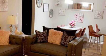 Luxury 2bd2bath Fully Furnished Gated Sleeps 6