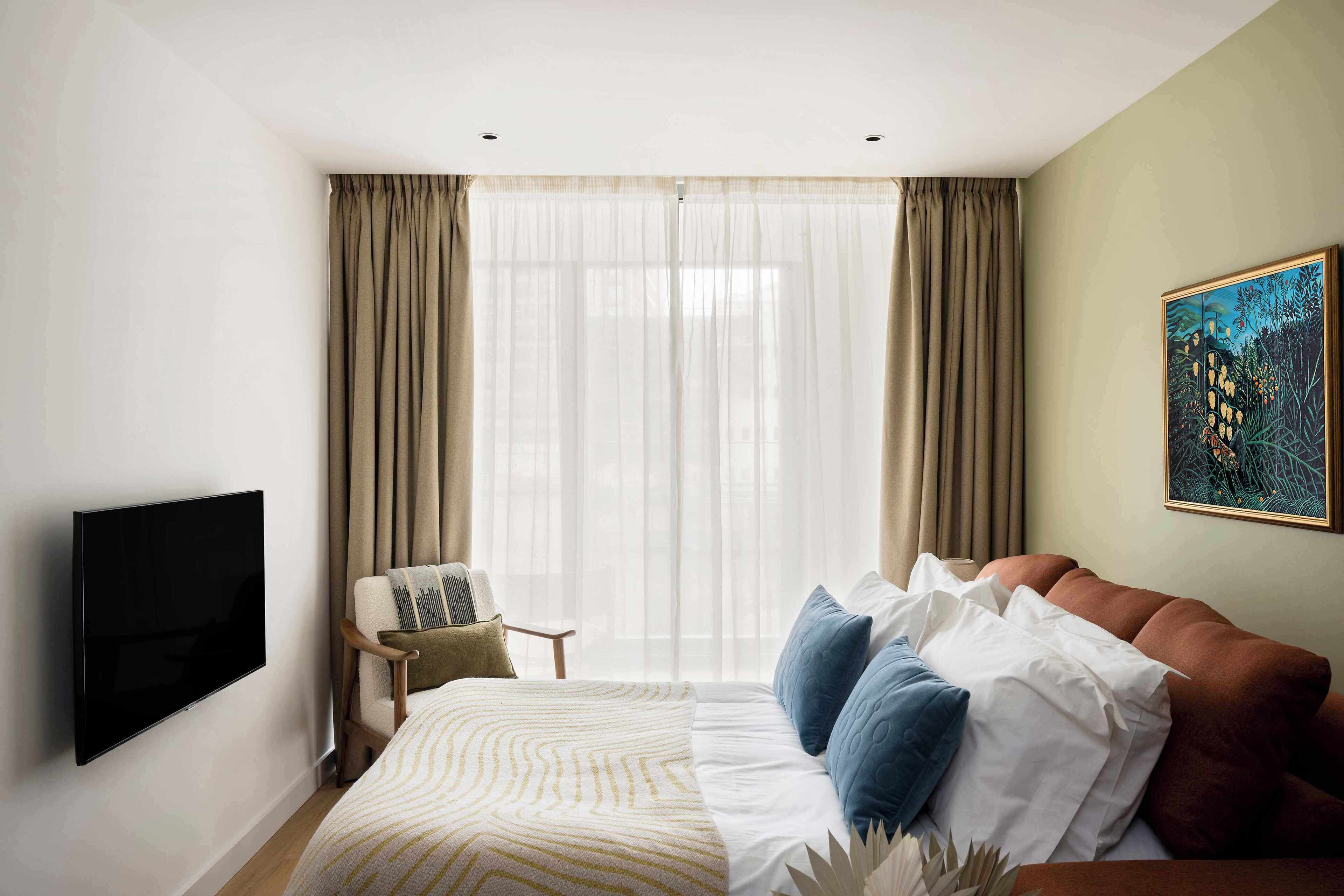 Appartement | Coffres-forts dans les chambres, bureau