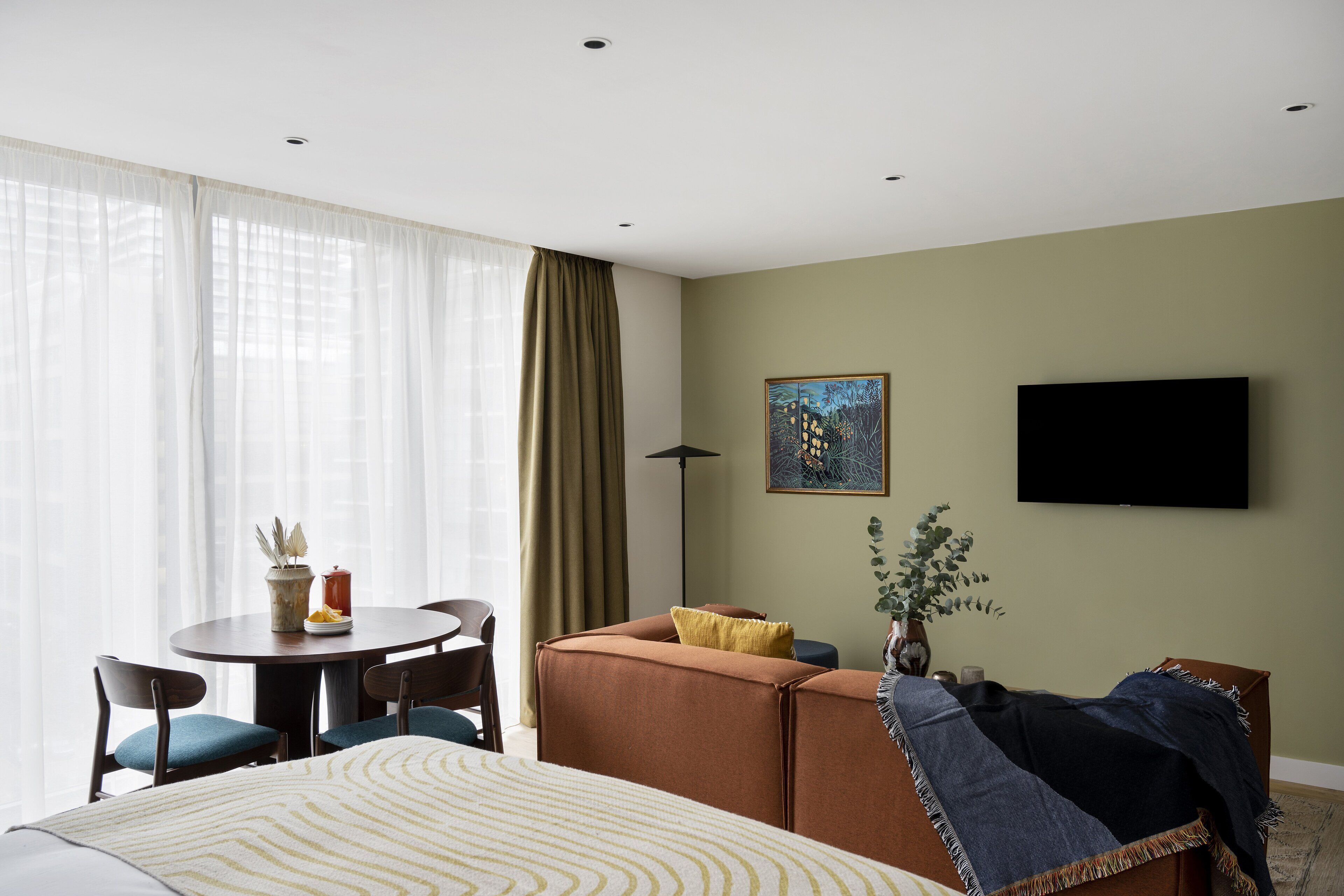 Photo - Cove Landmark Pinnacle