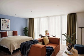 Studio – superior | Safe på rommet, skrivebord og skrivebord for bærbar PC