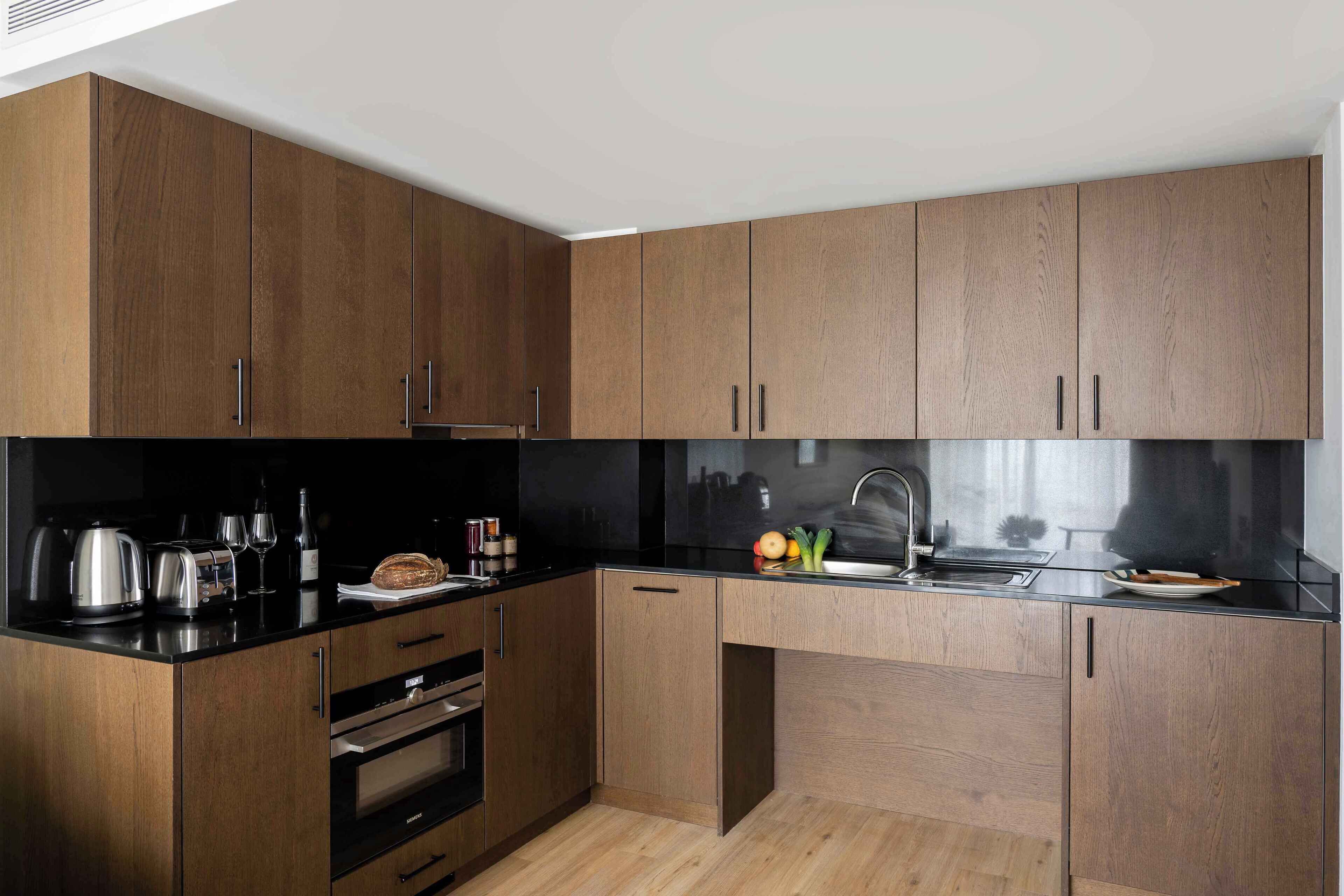 Leilighet – basic | Eget kjøkken | Kjøleskap, mikrobølgeovn, ovn og oppvaskmaskin