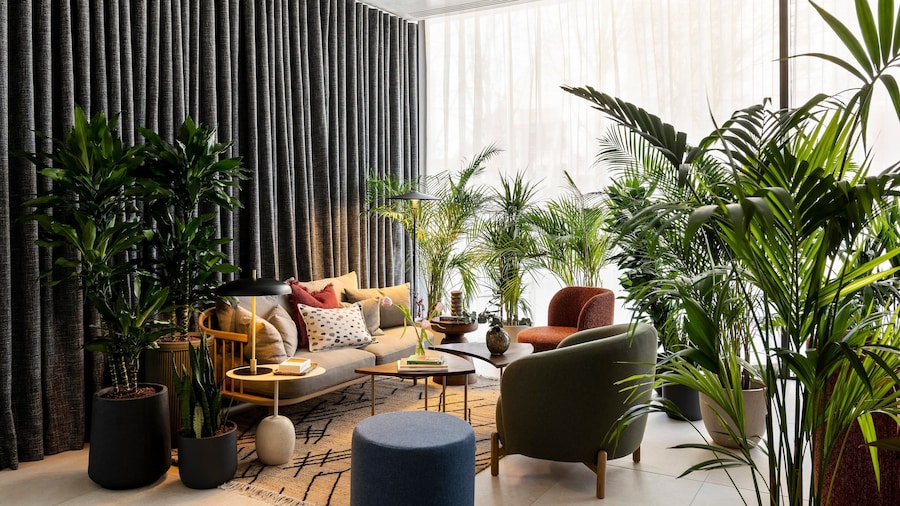 Cove Landmark Pinnacle