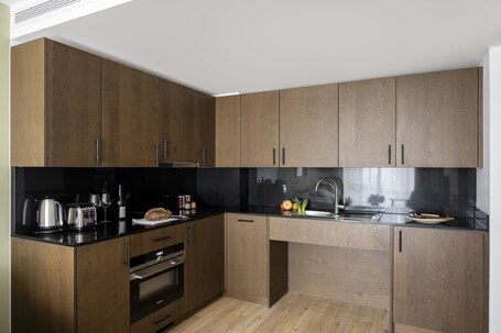 Cove Landmark Pinnacle - view 2