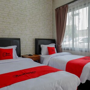 Room - Reddoorz @ Jalan Majapahit Semarang (Semarang)