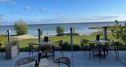 Spacious villa near IJsselmeer and forest