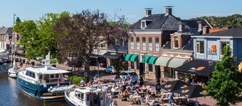 Large renovated farmhouse with indoor Pool & Sauna