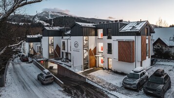 Fachada de la propiedad