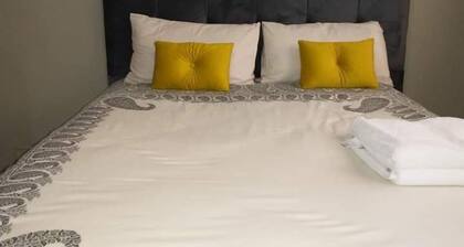 Spacious, With Great Design 2 Bedroomed Apartment