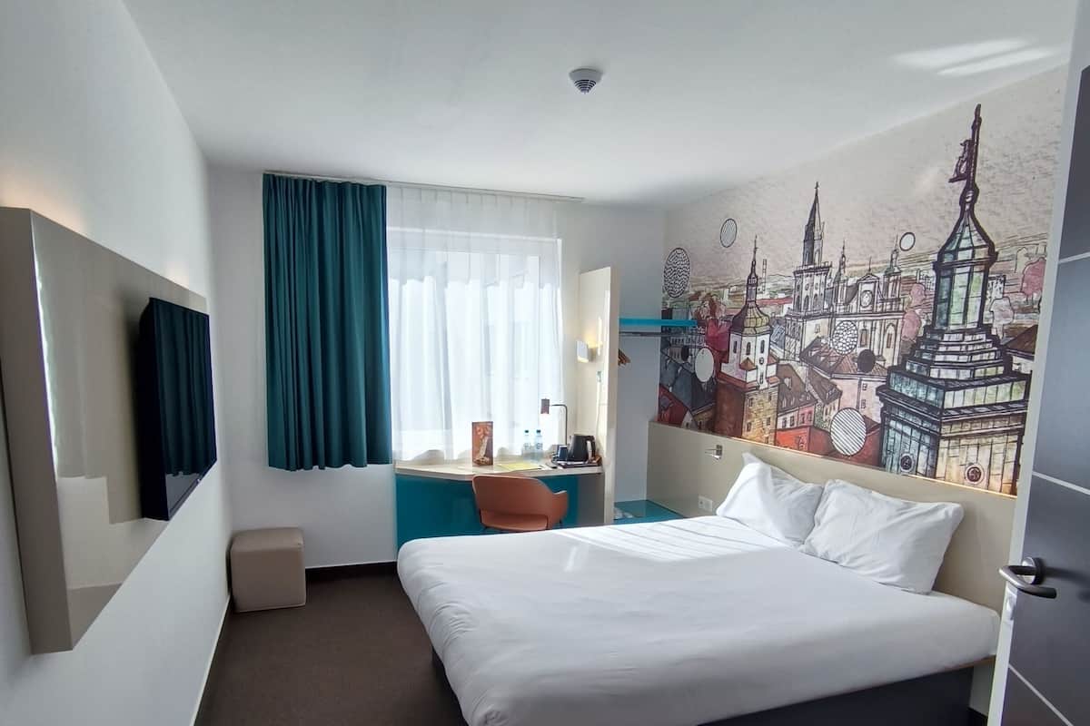 Desk, laptop workspace, blackout curtains, soundproofing