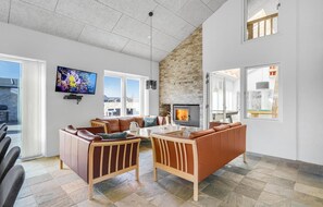 Fireplace, DVD player