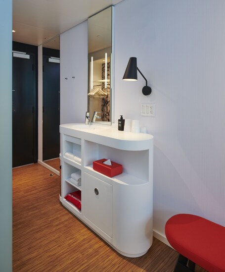 citizenM Washington DC NoMa - Image 9
