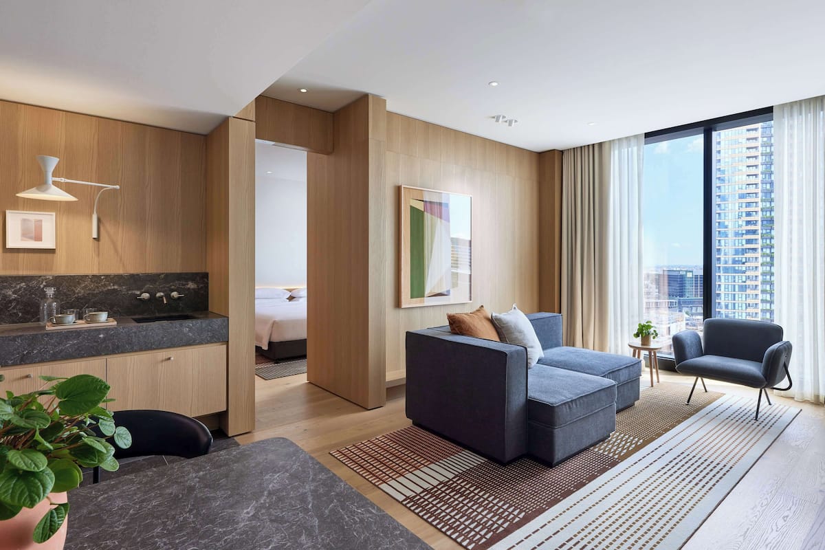 King Suite | Premium bedding, pillowtop beds, minibar, in-room safe