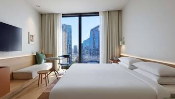 Premium bedding, pillow-top beds, minibar, in-room safe