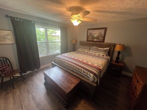 4 bedrooms, travel cot, free WiFi, bed sheets