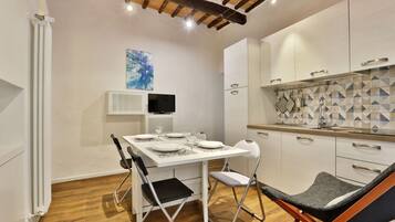 Réfrigérateur, plaque de cuisson, lave-vaisselle