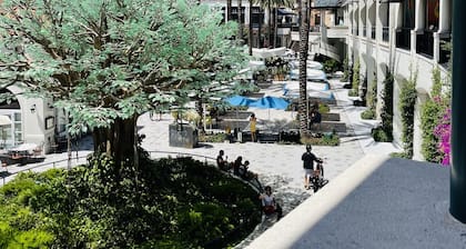 Historic house with memory foam king suite close to downtown.