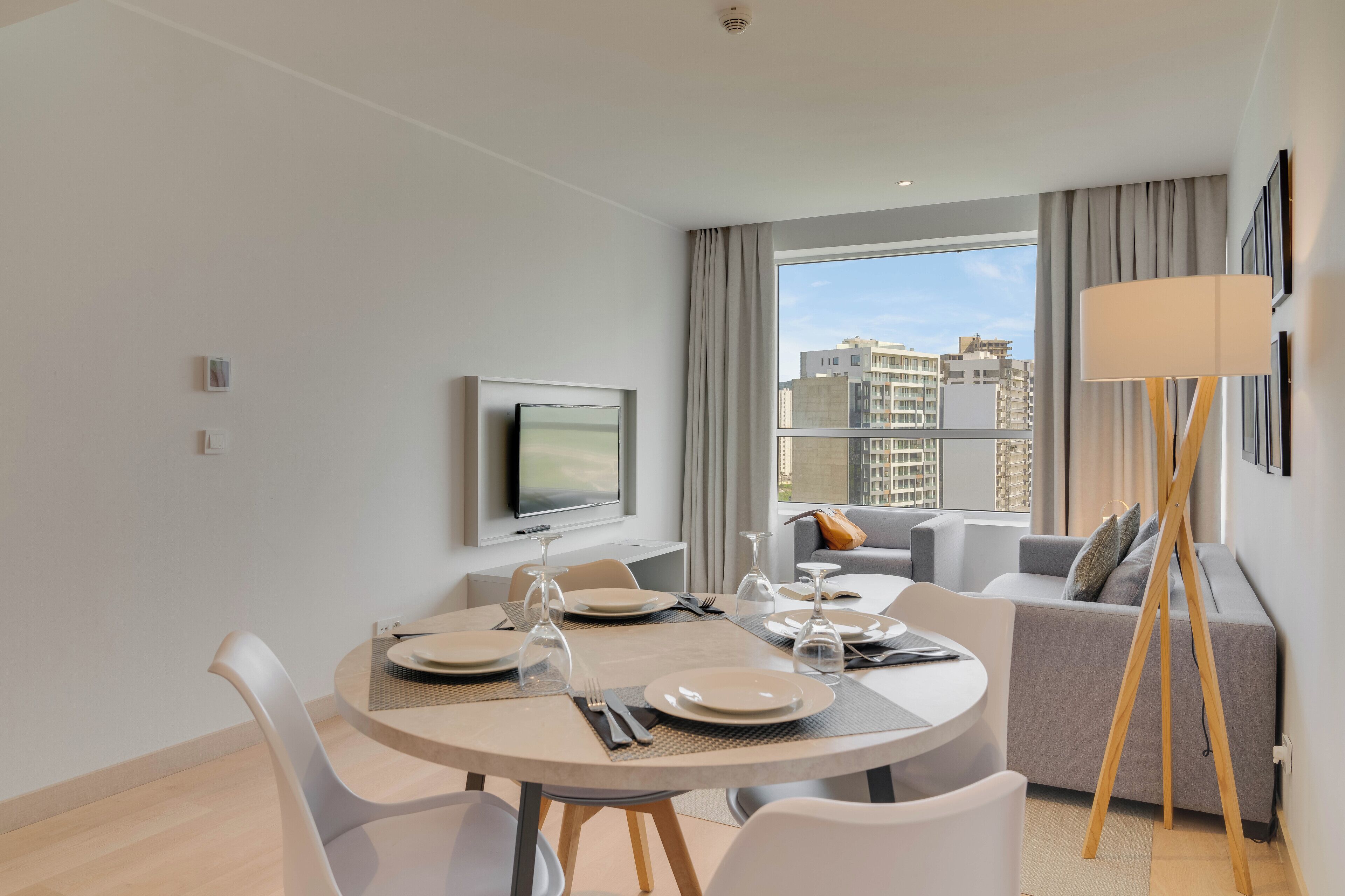 49-inch lcd tv with cable channels, tv