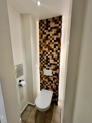 Shower, hair dryer - Downtown Gem Overlooking Ghent's Beauty (Gent)