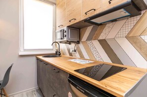 Apartment | Eigene Küche | Mikrowelle, Ofen, Herdplatte, Hochstuhl