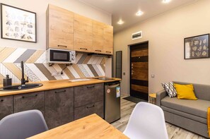 Apartment | Eigene Küche | Mikrowelle, Ofen, Herdplatte, Hochstuhl