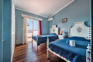 4 Schlafzimmer, Zimmersafe, Bügeleisen/Bügelbrett, kostenloses WLAN