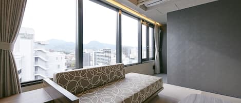 Superior-Zweibettzimmer, Nichtraucher | Zimmersafe, Schreibtisch, kostenloses WLAN, Bettwäsche