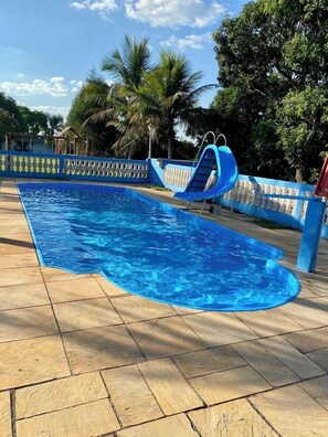 Piscine extérieure