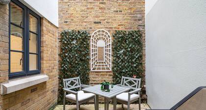 SUPERB 3 BEDROOM AND OFFICE COVENT GARDEN HOUSE