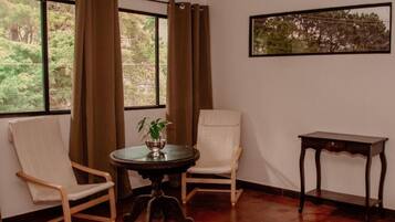 Deluxe Double Room, Balcony | Free WiFi, bed sheets