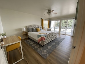 2 bedrooms, desk, iron/ironing board, travel crib - Lakefront Oasis - Lakefront w/ Views, Private Shared Dock, Wrap Around Deck (Polson)