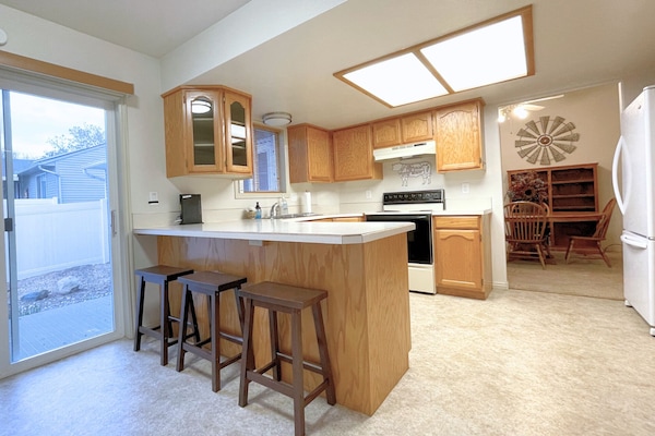 Refrigerador, microondas, horno, placa de cocina