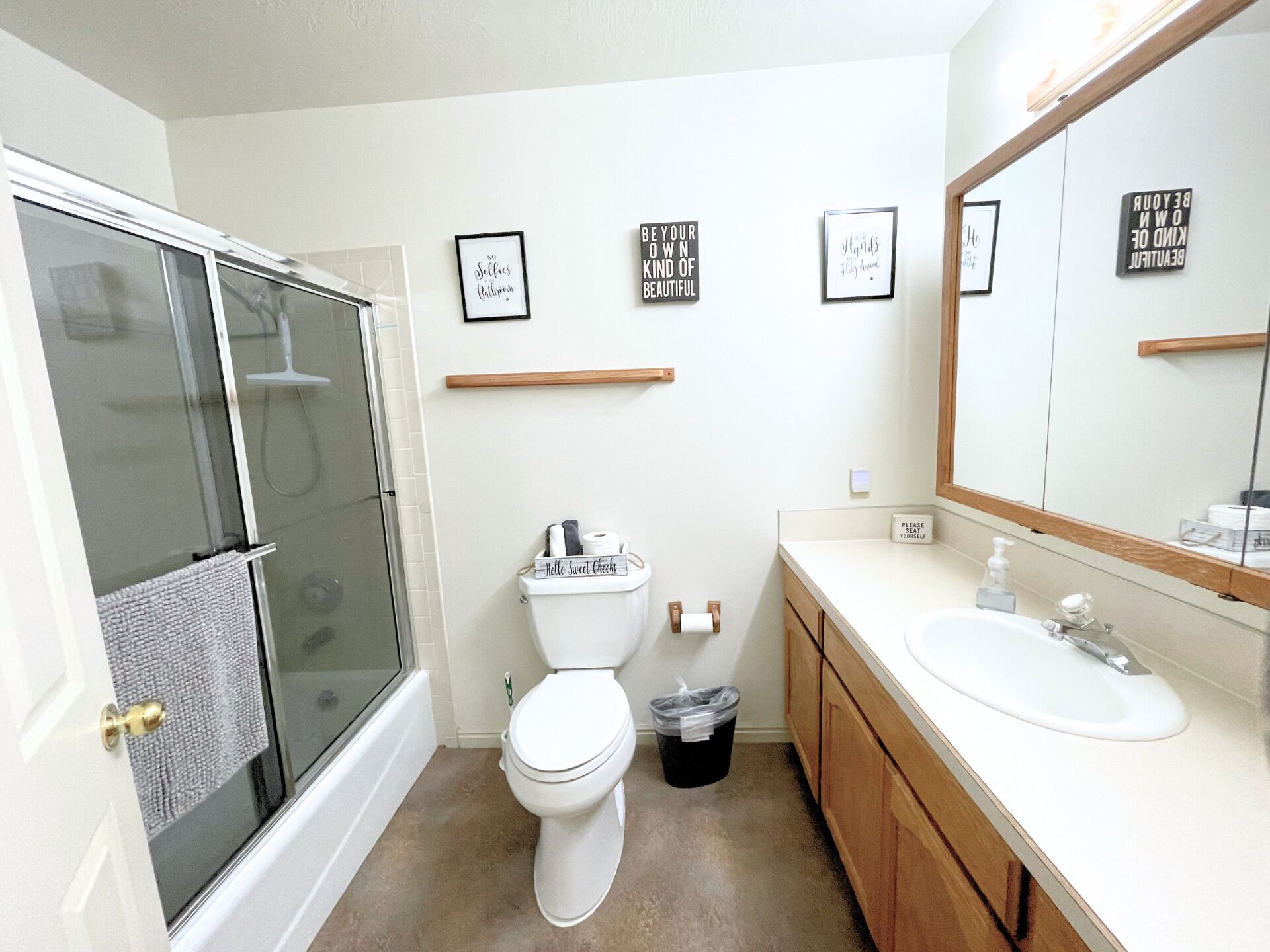 Bathtub, hair dryer, towels, soap