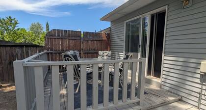 The Hideout-Single Level 2BR/2BA Townhouse near Highland!