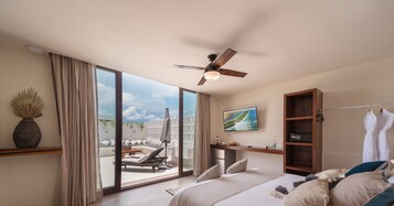 Deluxe Penthouse, 1 King Bed, Private Pool | Balcony view