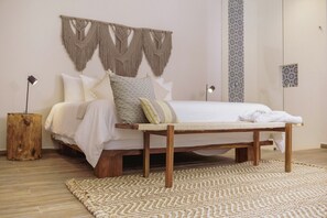 Hypo-allergenic bedding, in-room safe, iron/ironing board, free WiFi - K'uyen Boutique Hotel (Tulum)