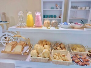 Petit déjeuner buffet compris tous les jours