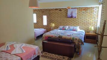 Family Room | Minibar, individually decorated, individually furnished, free WiFi