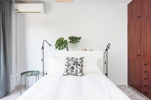 2 slaapkamers, een strijkplank/strijkijzer, wifi, beddengoed