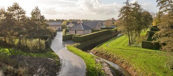 Detached house; garden fenced with conifers; lots of privacy; near the Wadden Islands