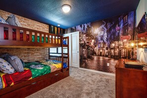 8 多间卧室、熨斗/熨衣板、旅行婴儿床、免费 WiFi