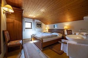 2 habitaciones, wifi gratis y ropa de cama