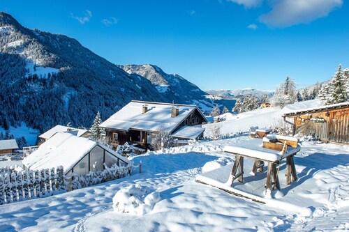 Traditional apartments Trebe 160A