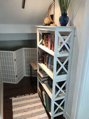 Interior - Beach house retreat walk to beach & restaurants has hot tub and fire pit    (Jacksonville Beach)