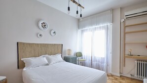 3 bedrooms - 3 Bedroom Apartment With Garage Space in the Center of Madrid (Madrid)