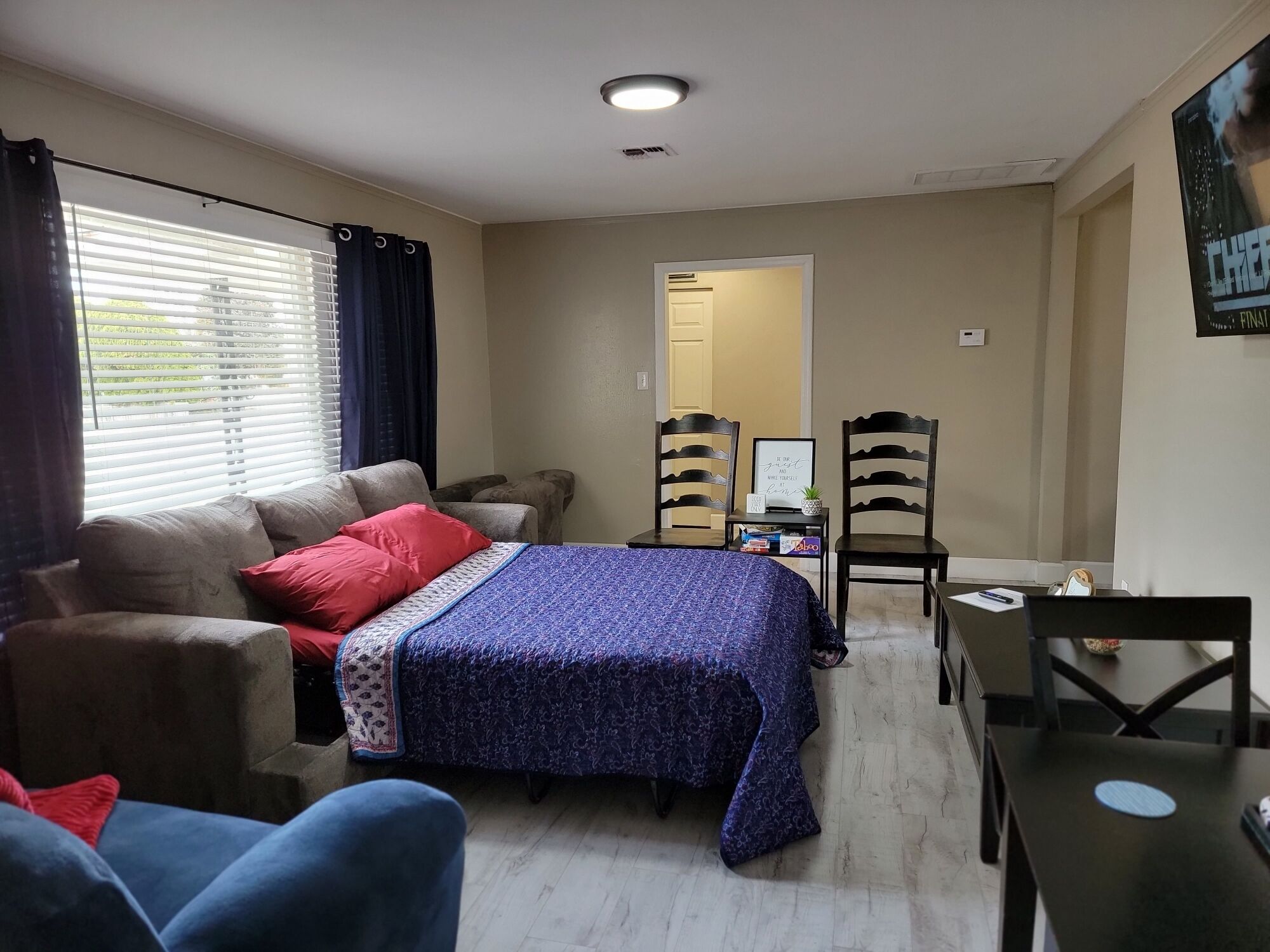 3 makuuhuonetta, silitysrauta/-lauta, vauvan matkasänky, ilmainen Wi-Fi