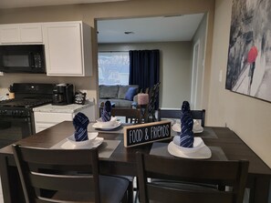 Fridge, microwave, oven, stovetop - Comfy and Cozy (Lawton)